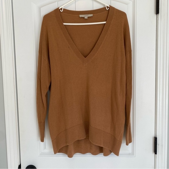 Loft Women’s Tan Deep V Neck Sweater Size Medium - Picture 1 of 7